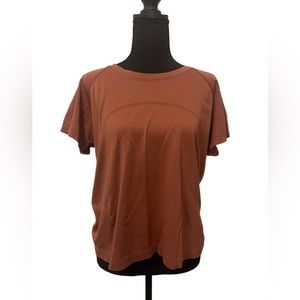 Lululemon Swiftly Tech Short Sleeve Shirt 2.0 *Race Length